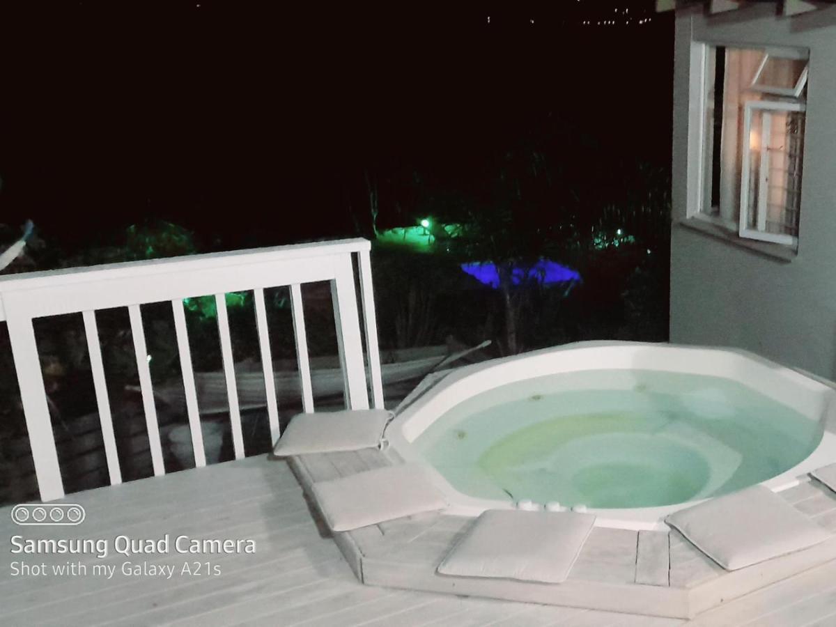 Отель Azure House Найсне Экстерьер фото